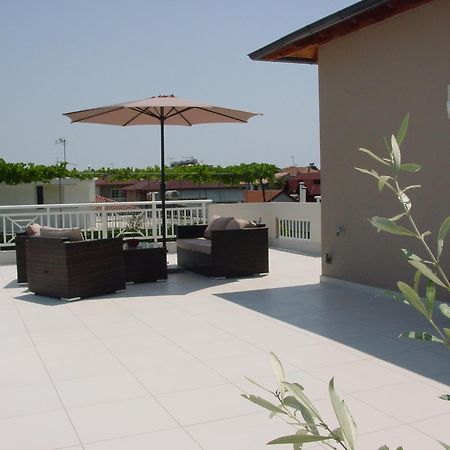 Harisis Apartments Olympiakí Aktí الغرفة الصورة